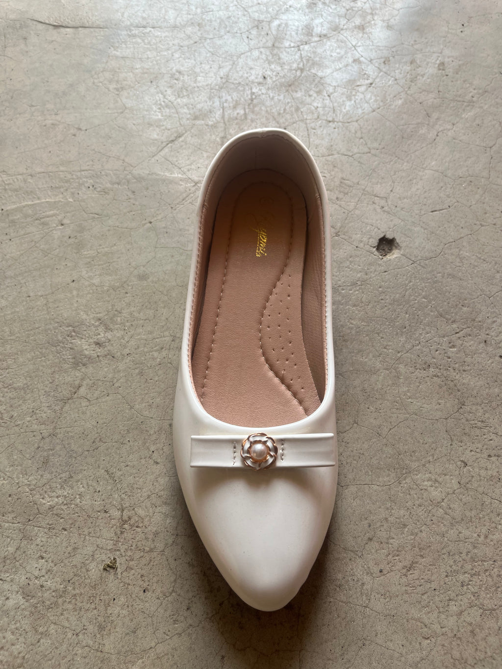 Women Alo shoes